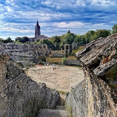 Des Bujours Saint-Bris-des-Bois